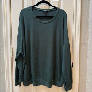 Universal Standard M (18_20) Lauren Core Sweatshirt, Forest Green
